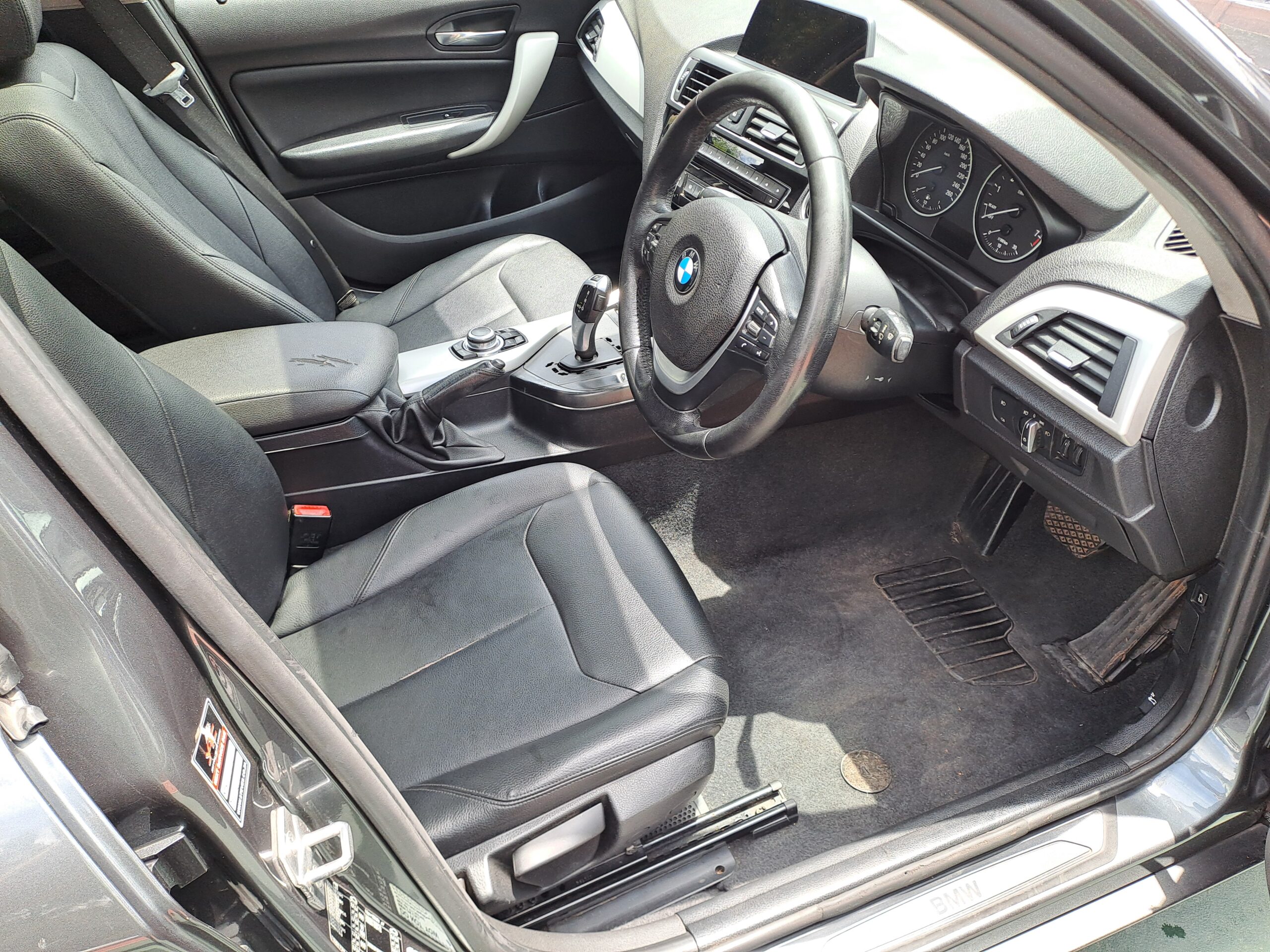 
								2017 BMW 118i F20 5 Door Automatic full									