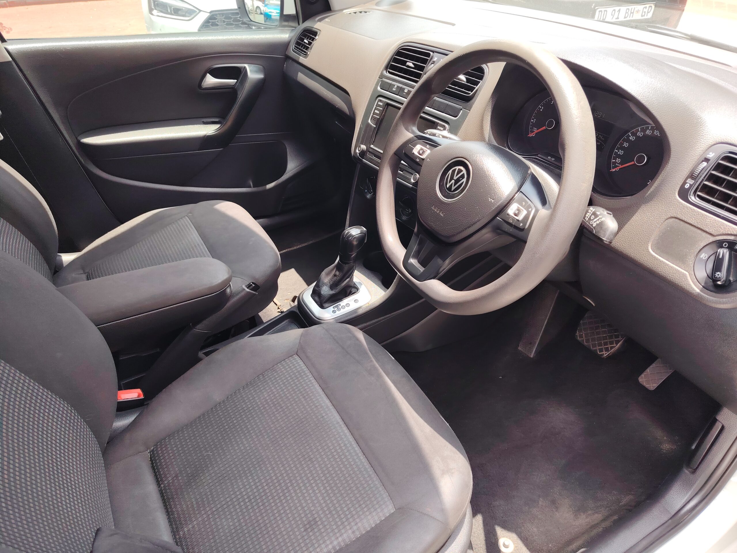 
								2022 VW Polo Vivo 1.6i Comfortline 5 Door Automatic full									