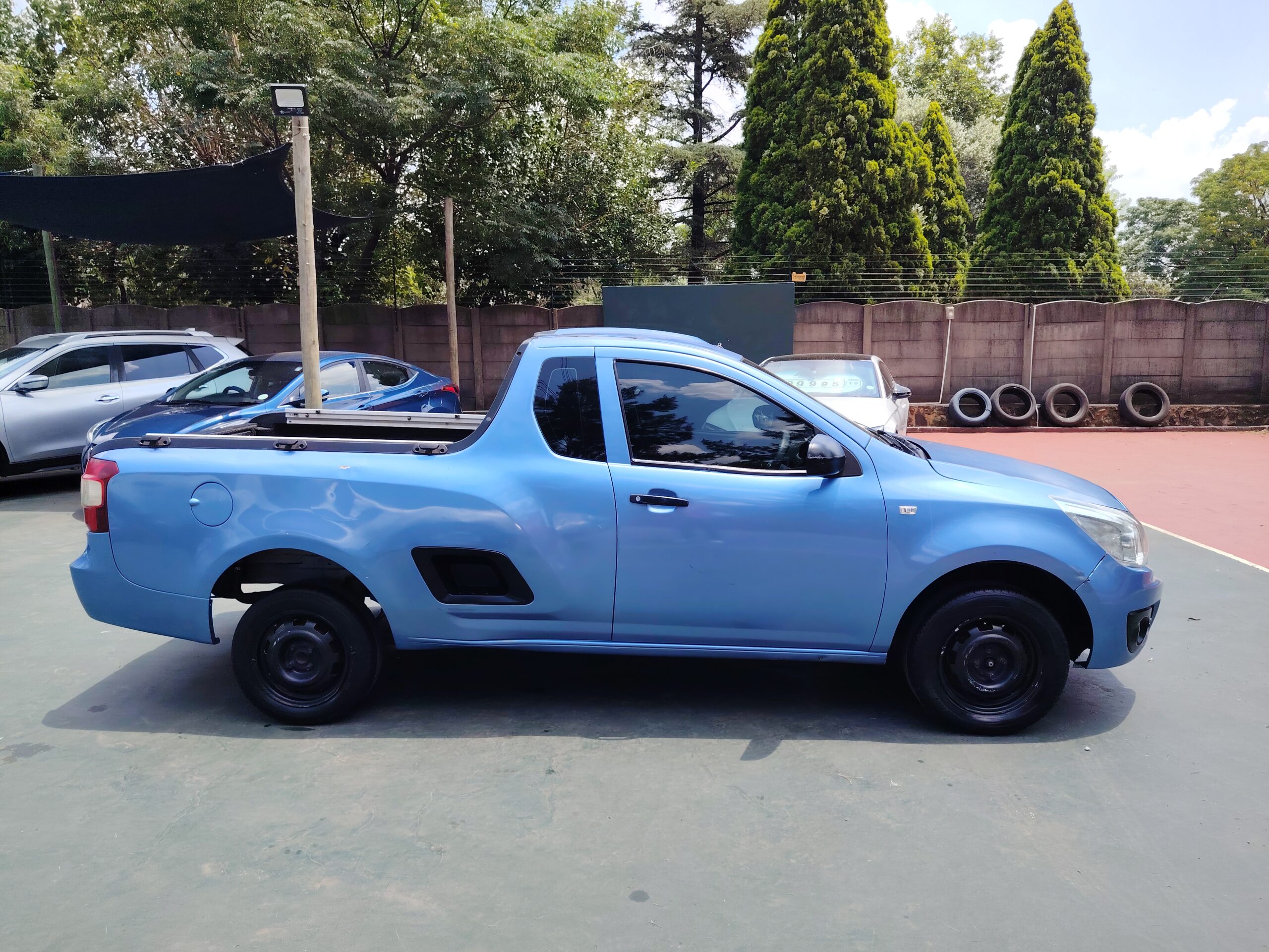 
								2017 Chevrolet Utility 1.4i P/u S/c A/c 5 Speed Manual full									