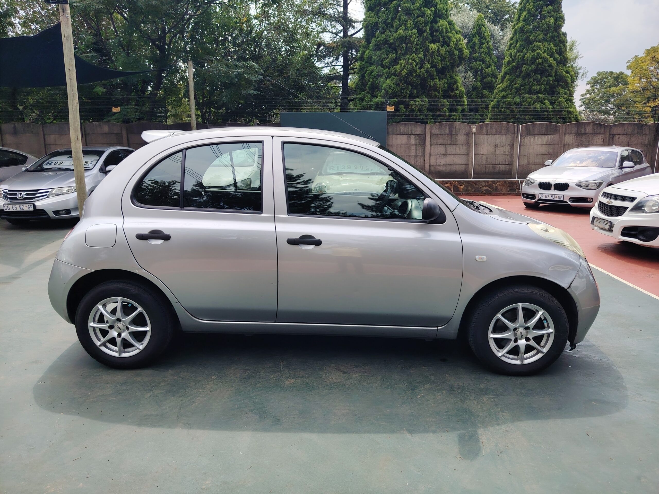 
								2005 Nissan Micra 1.4i Comfort 5 Door Manual full									